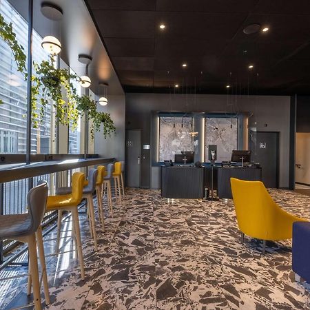 Opfikon-Glattbrugg Radisson Hotel & Suites Zurich מראה חיצוני תמונה